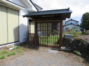 門